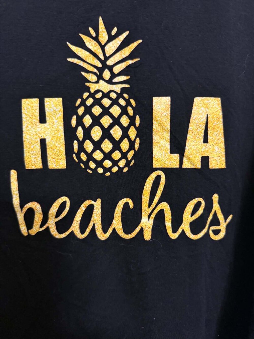 Black High-Neck Tank Top "Hola Beaches" Graphic